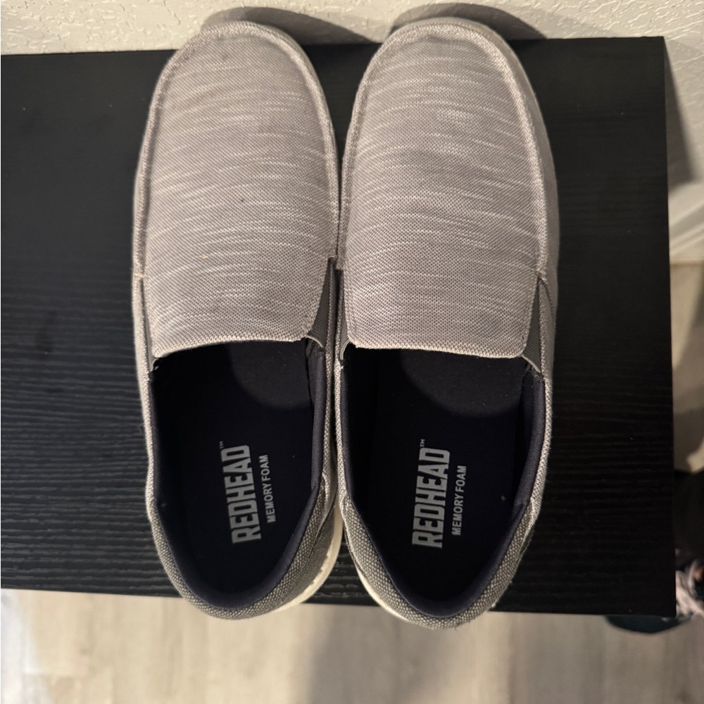 RedHead Men's Light Gray Slip-On Loafers